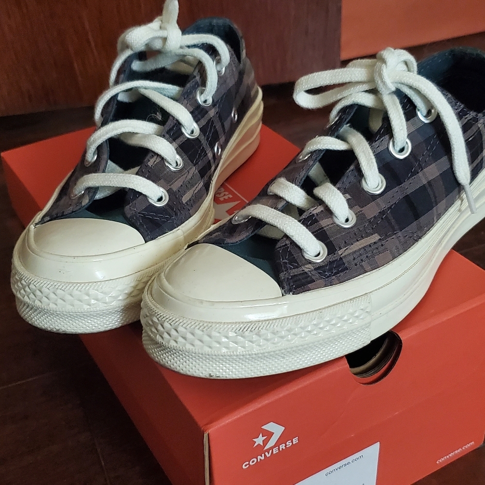 Twisted Prep Converse